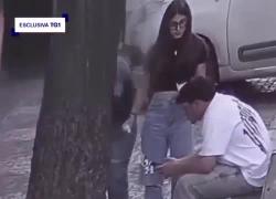 Martina Carbonaro e Alessio Tucci insieme pochi minuti prima dell’omicidio, il 19enne già disperato con le mani in faccia e nei capelli – VIDEO
