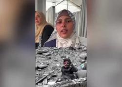 Gaza, mamma di Ali Faraj racconta bombardamento sulla loro abitazione: "Io e mio figlio unici superstiti, morti 22 membri della famiglia" - VIDEO