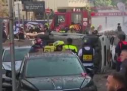 Bombe a grappolo dell'Iran su Tel Aviv, 6 feriti, Teheran: "Ieri raid Usa-Israele su infrastrutture energetiche" - VIDEO