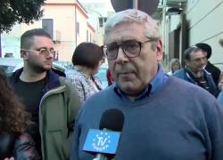 "I have a drink", Cuffaro scivola sull'inglese mentre prova a citare Martin Luther King - VIDEO della gaffe