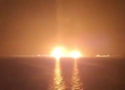 Yemen, raid USA contro obiettivi Houthi, 58 morti e 100 feriti, colpito il porto di Ras Issa, Teheran: "Crimine barbaro e aggressivo" - VIDEO