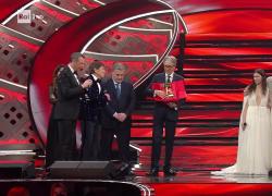 Festival di Sanremo 2022, Mahmood e Blanco vincono tra gioia e sorrisi: VIDEO