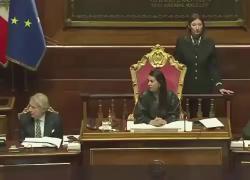 Senato, fuorionda di Ronzulli (FI): "Non me ne frega un caz*o di quello che pensa Renzi", Paita (IV): "Quest'Aula è il bar di persone mediocri e volgari" - VIDEO