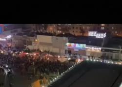 Iran, 12&deg; giorno di proteste anti-governative, almeno 45 morti, migliaia di arresti, blackout di internet in tutto il Paese - VIDEO
