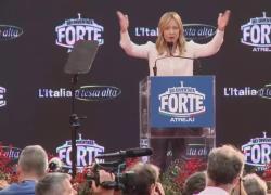 Meloni chiude Atreju e spiana Schlein: "Qui tutti i leader di opposizione, tranne lei", la Segretaria Pd: "La partita politica &egrave; aperta" - VIDEO