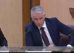 Vaccino Covid, Thiru (Pfizer): "Non sappiamo perché provochi miocarditi e reazioni avverse", la risposta ai senatori in Australia - VIDEO