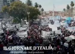 Argentina e caro vita, manifestanti in piazza chiedono "Reddito di cittadinanza"