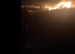 Incidente ferroviario Calabria, treno contro camion rimasto sui binari con passaggio a livello chiuso, mezzi incendiati: 2 morti - VIDEO