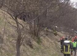 Ultraleggero precipita a Genova, Riccardo Muci morto a 38 anni insieme all'istruttore di volo, addio al poliziotto eroe premiato da Mattarella  - VIDEO