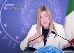 Fratelli di Crozza, Meloni donna, madre e pure cabarettista