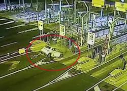 Milano, il VIDEO del ragazzo di 19 anni morto nell'impatto con il guard rail del casello