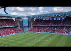 Malore Christian Eriksen: tifosi finlandesi cantano Christian, i danesi rispondono Eriksen. IL VIDEO