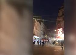 Francia, proteste contro riforma pensioni dopo il discorso di Macron: tensioni con la polizia - VIDEO