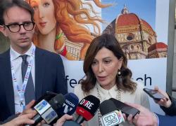 Forum Internazionale del Turismo, Ministro Santanchè firma “patto per il turismo” con gli addetti del settore 