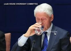 Epstein files, Bill Clinton punta dito contro Trump e nega suo coinvolgimento: "Ha passato bei momenti col finanziere" - VIDEO