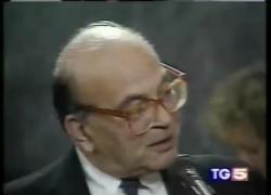 Tangentopoli, l'interrogatorio di Antonio Di Pietro a Bettino Craxi: VIDEO

