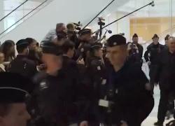 Processo a Gerard Depardieu, accusato di violenza sessuale da 2 colleghe di 54 e 34 anni durante le riprese del film "Les Volets verts" - VIDEO