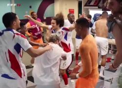 Francia-Polonia, calciatori nudi dello spogliatoio festeggiano cantando: VIDEO