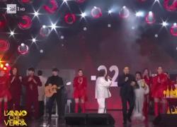 Angelo Sotgiu si scusa per il "teste di caz*o" a Capodanno in diretta su Rai 1: "Parole sconvenienti in un momento di concitazione" - VIDEO