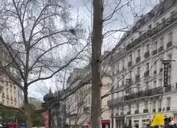 Riforma delle pensioni in Francia, continuano le proteste in piazza, i cittadini intonano la canzone russa "Katyusha" - VIDEO
