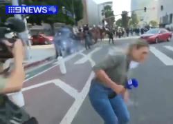 Los Angeles, scontri tra manifestanti pro-immigrazione e polizia, Guardia Nazionale spara con proiettili di gomma, colpita reporter – VIDEO