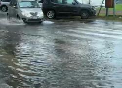 Maltempo, allerta rossa a Milano, scuole chiuse a Bergamo e Lecco, Protezione civile: "In arrivo precipitazioni intense e mareggiate" - VIDEO