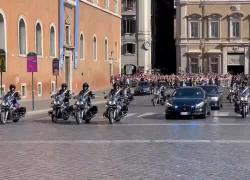 Festa della Repubblica, Mattarella depone corona d'alloro all'Altare della Patria: VIDEO