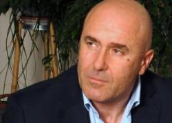 Terni, sindaco Bandecchi ritira le dimissioni:  "Opposizione incapace, non potevo lasciare la città a questi animali"
