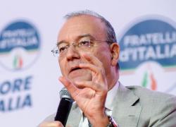 Aumento stipendio dei docenti: 300 milioni di euro stanziati per le buste paga del personale insegnante e ATA