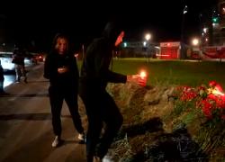 Morte Prigozhin, memoriale improvvisato con fiori e candele davanti alla sede della Wagner - VIDEO 