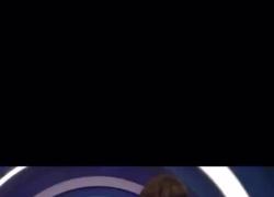 Gran Hermano, Lorenzo senza freni abbracciato a Shaila: "Ho l'alzabandiera quando ti tocco" - VIDEO
