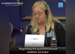 Vaccino Covid, Janine Small (Pfizer): "Siero non testato per trasmissibilità". Così la dirigente risponde alle domande dell'eurodeputato Rob Roos - VIDEO