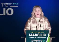 Fratelli di Crozza, Meloni: "Ho sempre saputo che la pianura padana è attraversata da due cose: il fiume Po e da uno che va avanti e indietro a sparare ca**ate"