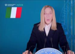 Fratelli di Crozza, Meloni si vanta del 5° posto del Governo per longevità