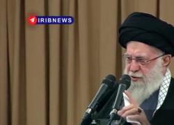Proteste Iran, Khamenei accusa Usa e Israele: "Fomentano disordini, Trump ha le mani sporche di sangue iraniano, verr&agrave; abbattuto" - VIDEO