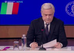 Fratelli di Crozza, Tajani: "La cittadinanza italiana è una cosa seria!"