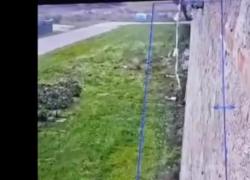 Evasione carcere di Nuoro del boss Marco Raduano: lenzuola annodate e corsa a gambe levate - VIDEO
