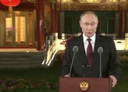 Putin tende la mano all'Ucraina: "Se Zelensky è pronto, può venire a negoziare a Mosca", Kiev: "Sì al dialogo, ma in altra sede" - VIDEO