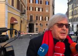 Sgarbi condannato per diffamazione: insultò la Sindaca di Roma Virginia Raggi