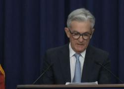 Fed lascia tassi invariati al 5,25%-5,50%; in preparazione per un possibile taglio a settembre 