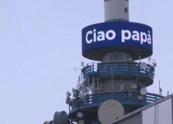 Torre Mediaset, "Ciao Papà" e "Grazie Silvio": l'omaggio a Silvio Berlusconi - VIDEO