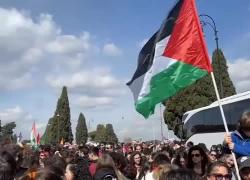 Gli italiani sono contro la guerra in Ucraina e difendono le ragioni di Gaza contro il genocidio di Netanyahu: è populismo anche questo? 