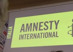 Russia mette al bando Amnesty International: "Pagata dai complici del regime di Kiev, i membri giustificano crimini neonazisti ucraini”