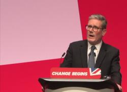 Starmer, gaffe clamorosa del premier britannico: "Tregua e ritorno delle salsicce... degli ostaggi da Gaza" - VIDEO
