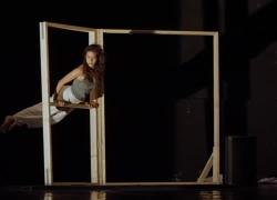 Lingua, danza, oppressione e potere: il teatro di Marah Haj Hussein