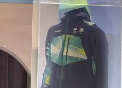 Milano Cortina, presentate le uniformi per volontari e personale Giochi