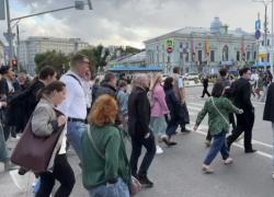 Mosca limita le chiamate su WhatsApp e Telegram: "Rischi criminalità"