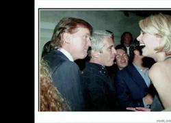 Caso Epstein, pubblicati altri documenti: Trump pi&ugrave; volte con lui sul jet