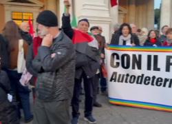 Iran, la manifestazione di solidariet&agrave; in piazza del Campidoglio a Roma