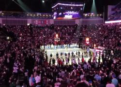 "Lasciate stare la Groenlandia", il grido alla 02 Arena di Londra